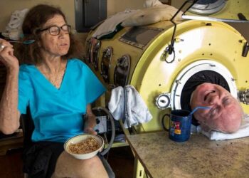 Muere Paul Alexander, hombre que vivió 70 años en un pulmón de acero