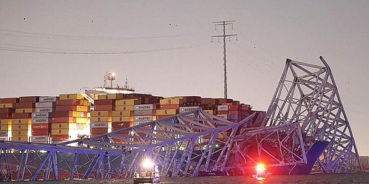 Declaran estado de emergencia en Baltimore tras derrumbe de puente por choque de barco