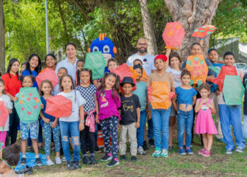 Edesur dicta charla a niños y adolescentes para la prevención de accidentes eléctricos con chichiguas y ahorro de energía en vacaciones