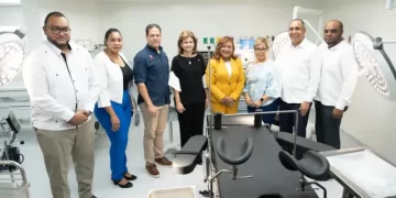 Raquel Peña y Carlos Bonilla entregan segunda fase del Hospital Antonio Musa en SPM