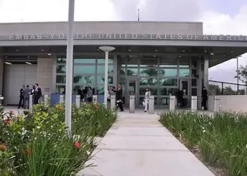 Militares de EE.UU. evacuan a parte del personal de su embajada de Haití