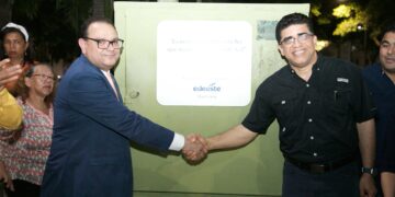 EDEESTE inaugura iluminación del parque Invivienda en Santo Domingo Este