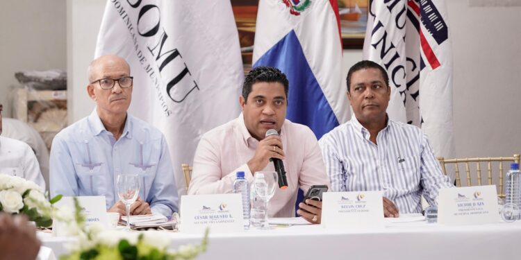 Fedomu y Liga Municipal continúan capacitación alcaldes electos en regiones Cibao Norte y Noroeste