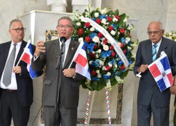 Presidente Instituto Duartiano ve atinada negar entrada al país premier de Haití