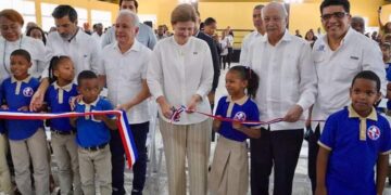 Vicepresidenta Raquel Peña inaugura Escuela Príamo Rodríguez Castillo del Distrito 10-03