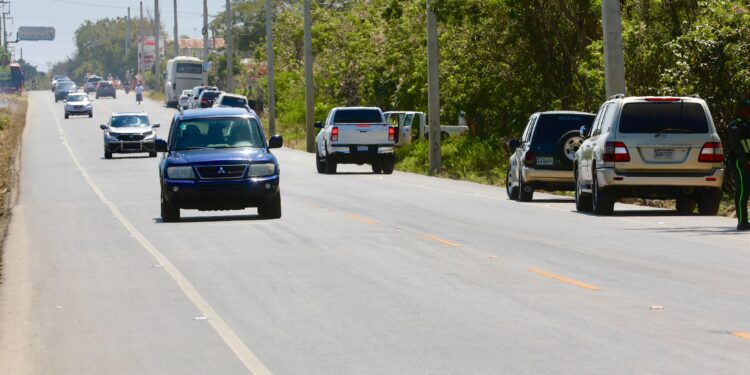 Presidente Abinader deja inaugurado en Santiago la rehabilitación de carretera Navarrete-Montecristi
