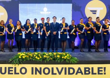 Centro Aeronáutico Tripulantes VIP celebra investidura