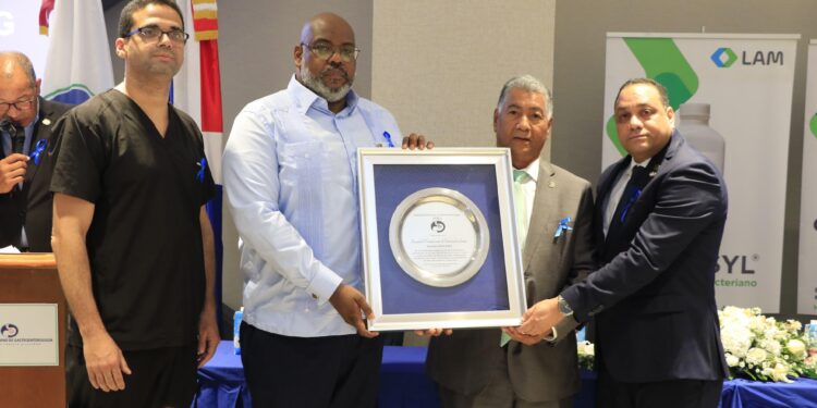 Desarrollan con éxito “Seminario para Cribado y enfoque Quirúrgico de Cáncer Colorrectal”