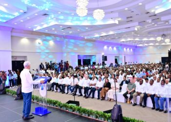 Raquel Peña asiste a acto juramentación nuevo Comité FENATRADO