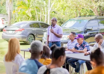 Triunfo del PLD en las municipales afianza victoria de Rafael González como senador de Monte Plata