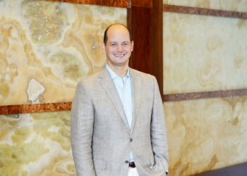 Médico Express y Barnaclinic firman convenio interstitucional