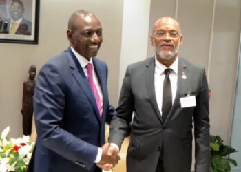 Kenia y Haití firman un acuerdo para que policías kenianos lideren la misión de la ONU