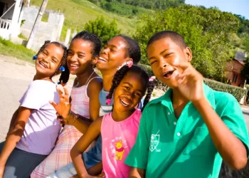 Gobierno lanza iniciativa para fortalecer protección de la niñez y adolescencia en RD