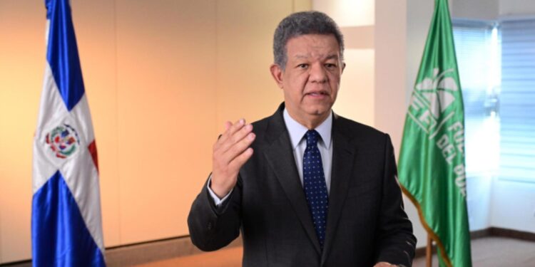 Encuesta posiciona a Leonel Fernández como ganador en segunda vuelta