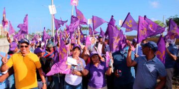 El PLD anuncia toque de banderas para promover a sus candidatos