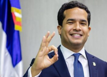 Omar presenta propuestas de temas no tratados por presidente en rendición de cuenta