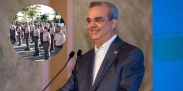 Presidente Abinader asciende 12 coroneles de la PN a generales