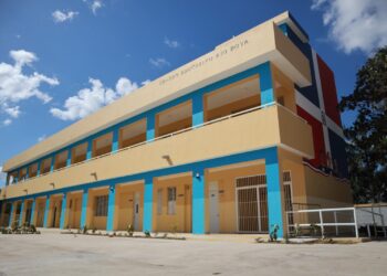 Gobierno inaugura 4 escuelas con inversión de más RD$49 millones en Monte Plata y SD