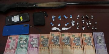 Policía ocupa armas de fuego y sustancias controladas mediante operativo en San José de Ocoa