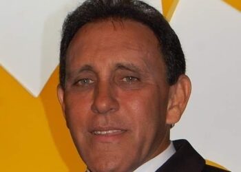 Cámara de Comercio de Florida reconocerá al Dr. Cruz Jiminián y cubanos lo eligen padrino desfile de la calle 8