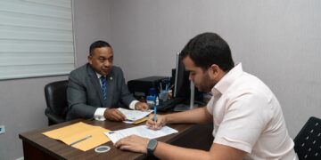 Vicente Sánchez Henríquez formaliza candidatura a diputado por el Distrito Nacional