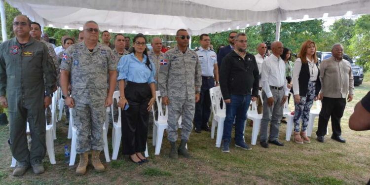 FEDA entrega RD 3,800,000 a la Fuerza Aérea Dominicana para ejecución de proyecto acuícola