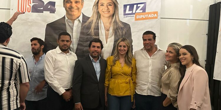 Liz Mieses trabaja en ley medioambiental
