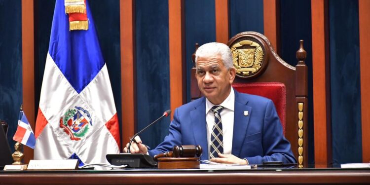 Ricardo de los Santos y comisión de senadores viajan a Washington para la reunión de ParlAméricas-OEA