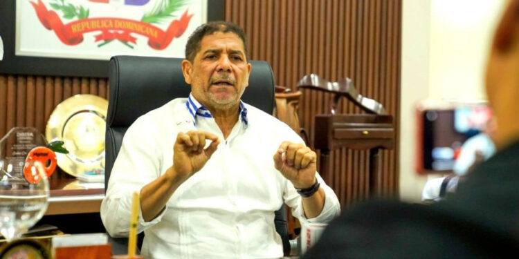 Ministro de Agricultura informa que la entidad no compra productos terminados, sino insumos