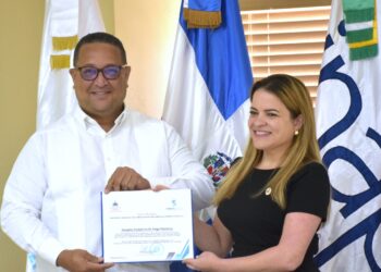 Hugo Mendoza recibe reconocimiento del INAP por fomentar capacitación a servidores públicos