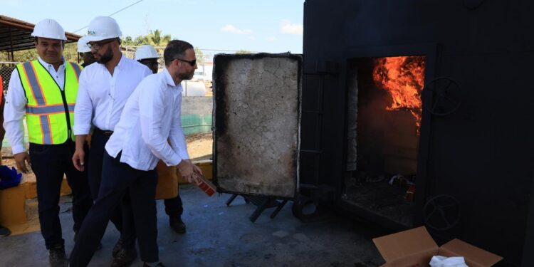 DGA incinera contrabando de 54,588,798 millones de unidades de cigarrillos