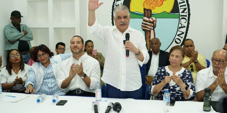 Miguel Vargas: “Rescate RD implementará acciones concretas para su fortalecimiento”