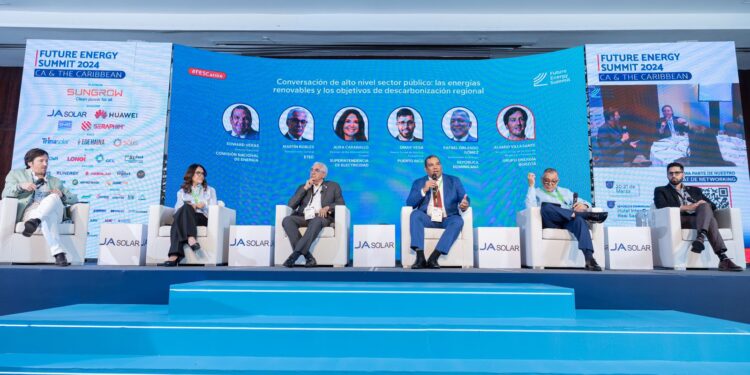 Abogan por más inversiones privadas en energías renovables