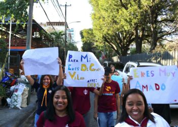 Jóvenes adventistas impactan miles de personas en la ciudad de Santo Domingo
