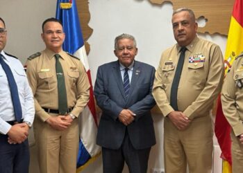 Delegación de alto nivel de FARD visita Guardia Civil y Embajada en España