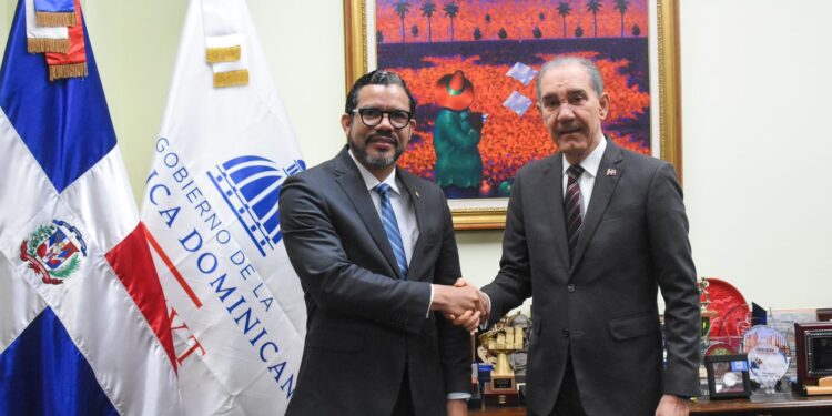 Yohan López inicia acercamiento con MESCYT para agenda de trabajo en beneficio de los abogados