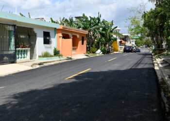 MOPC asfalta calles de 5 sectores de San Isidro SDE