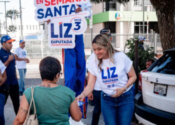 Liz Mieses realiza operativo y entrega cientos de botiquines en el Distrito Nacional