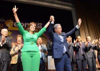 Leonel anuncia a Ingrid Mendoza como su compañera de boleta