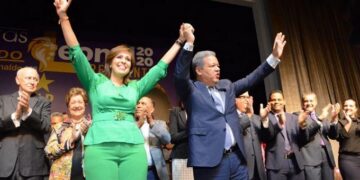Leonel anuncia a Ingrid Mendoza como su compañera de boleta