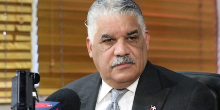 Miguel Vargas escoge como compañero de boleta al joven abogado Joel Díaz Ureña