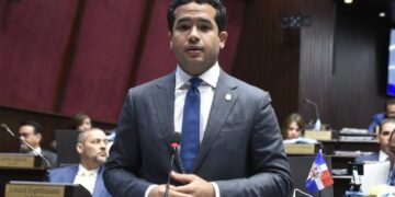 Omar Fernández confirma su participación en debate electoral