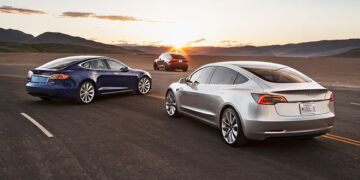 México llama a revisión a más de 4.000 autos Tesla para correcciones de software