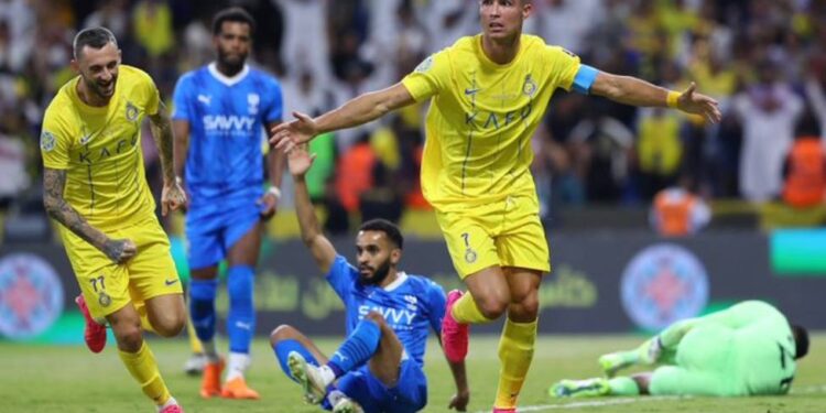 Cristiano Ronaldo agrede a un jugador y amenaza al árbitro