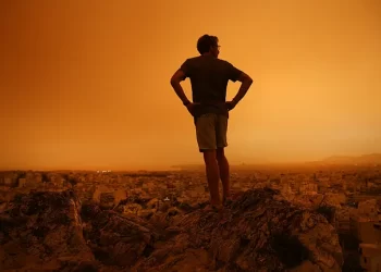 Atenas se tiñe de naranja con nubes de polvo procedentes del Sáhara