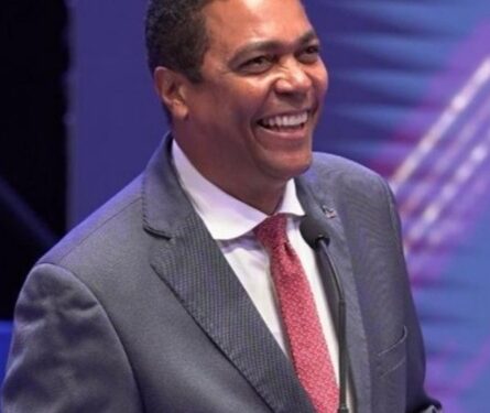 Instauran premio Víctor D´Aza al presupuesto Participativo Municipal