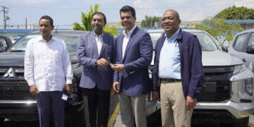 Indrhi entrega 76 vehículos a Medio Ambiente, Agricultura e Inapa