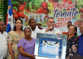 Reconocen a Hecmilio Galván por su contribución al sector agropecuario en Azua