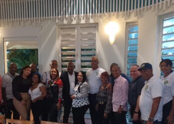 Veteranos Legionarios de FFAA y PN agasajan a periodistas en su día