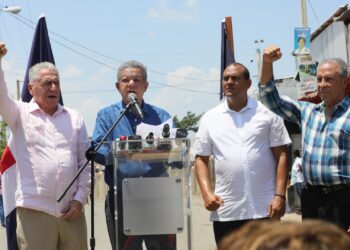 Leonel defiende soberanía dominicana; dice acusarnos de racistas "es un chantaje"